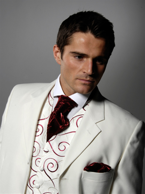 wedding man white via fashiontrendsmens.com